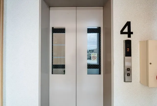 エレベーター